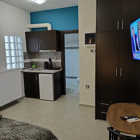 Gm 7 Rooms Kentro Στην Καρδιά Της Πόλης Larissa Buitenkant foto